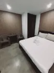Avana Hills Tagaytay Manor - Amsterdam - Apartments