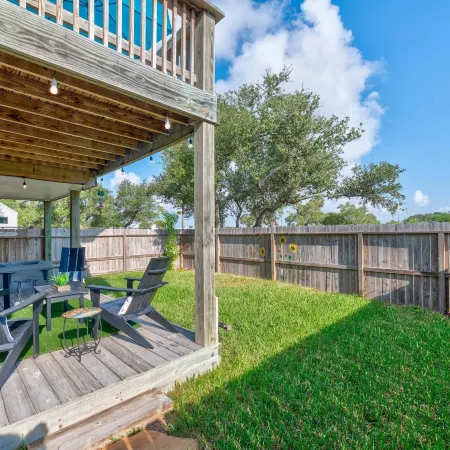 Cozy Private Retreat Hot Tub BBQ Grill Yard
