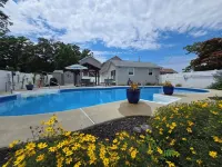 The Perfect Escape with Gorgeous Heated in-Ground Pool - Pools