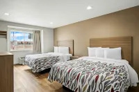 Red Roof Inn & Suites Euless - DFW Airport Southwest - Hot Tub