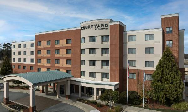 Courtyard Greensboro Airport