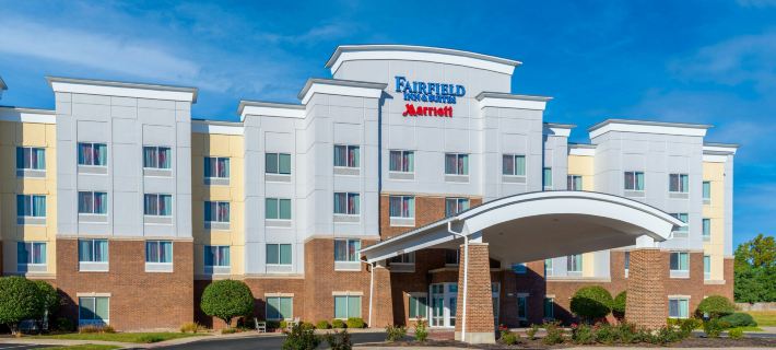 Fairfield Inn & Suites Kansas City Overland Park Hotels in Johnson County