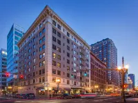 Hotel Lucia Hotels near Alberta Street
