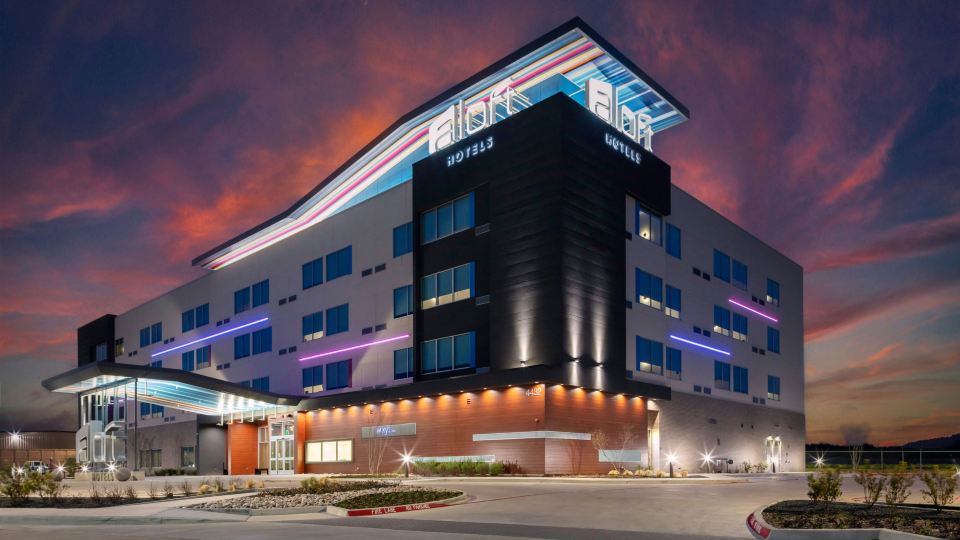 Aloft Dallas Arlington South