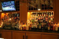 Norwalk Inn & Conference Center - bar