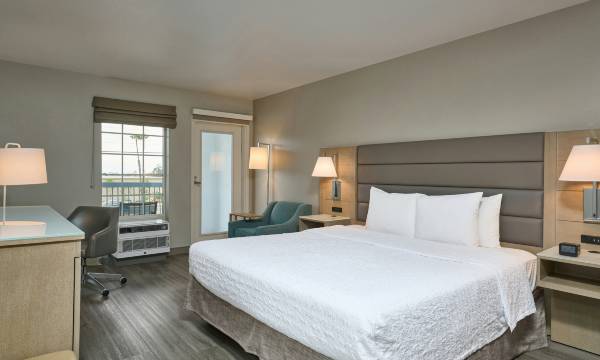 Hampton Inn and Suites Hermosa Beach