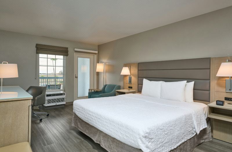 Hampton Inn and Suites Hermosa Beach