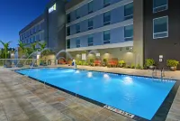 Home2 Suites by Hilton Fort Myers Colonial Blvd - Pool