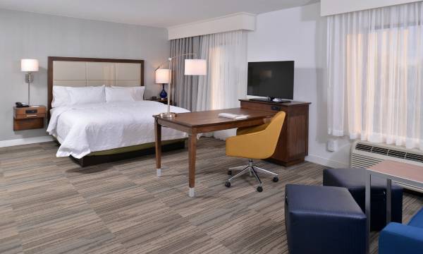Hampton Inn & Suites Ann Arbor-West