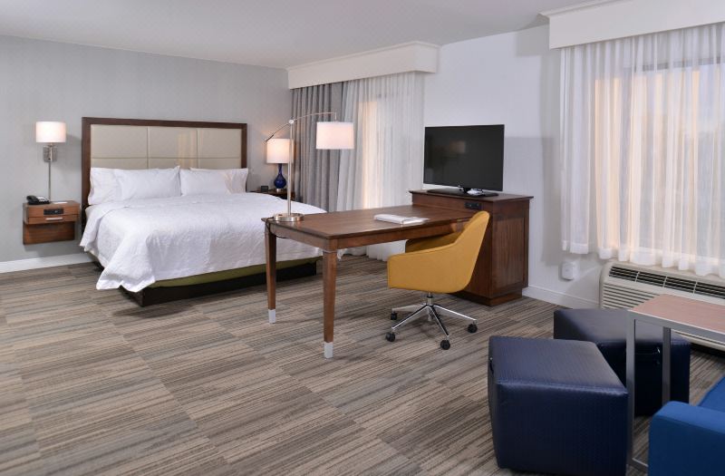 Hampton Inn & Suites Ann Arbor-West