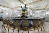 Hotel Fort des Moines, Curio Collection by Hilton - bar