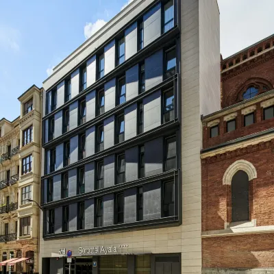 Sercotel Ayala Bilbao Hoteles cerca de Puente Zubizuri (Puente Peatonal del Campo de Volantín)