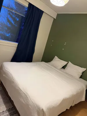 2 Bedrooms Flat at Train Station - Holiday Apartments