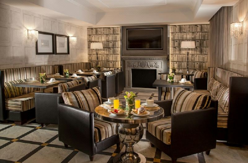 Hotel Royal Court photo 2