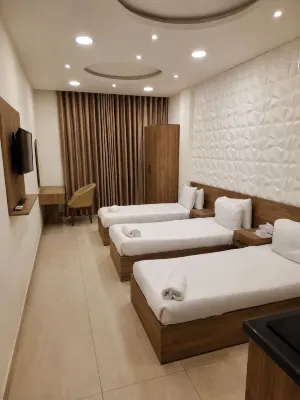 Weekend Hotel - 2-Star