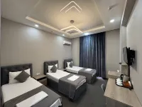 Mini Hotel - พร้อมระเบียง