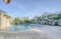 The Lighthouse Resort Inn & Suites - Beach