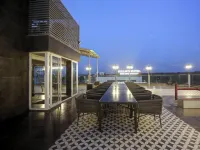 Pause by Saltstayz - Cyber Hub - spa