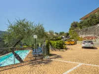 I Monili - Pools