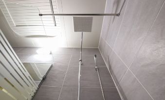 Mj Hotel - Housity