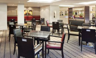 Holiday Inn Express Northampton - South