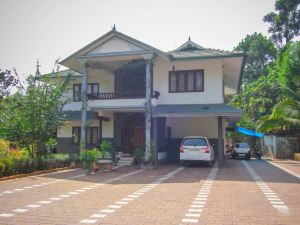 Jungles Castle Home Stay Wayanad