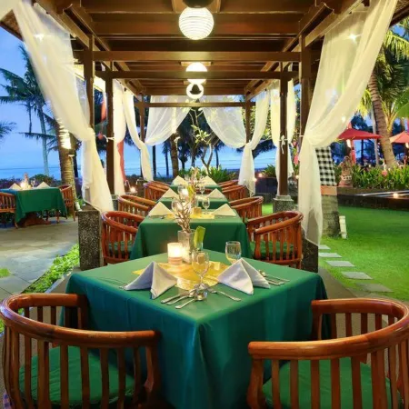 Legian Beach Hotel