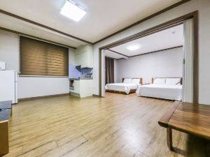 Boryeong (Daecheon) Island Hotel