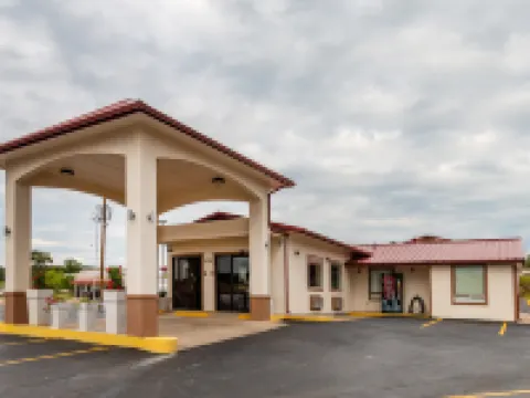 Red Roof Inn Buffalo, TX Hotels in Leon County