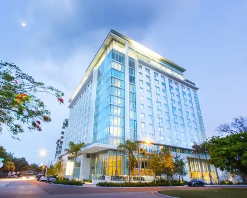 Novotel Miami Brickell Hotels near Brickell