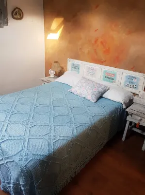 Little House with Fireplace and Terrace in Natural Environment