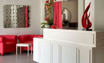 Grand Hotel Des Sablettes Plage, Curio Collection By Hilton