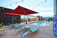 Home2 Suites by Hilton Gilbert - Pools
