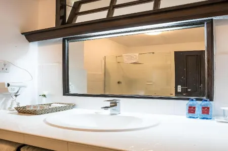 PrideInn Flamingo Beach Resort & Spa Mombasa Отели в г. Шансу