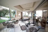 Comfy Boutique Hotel