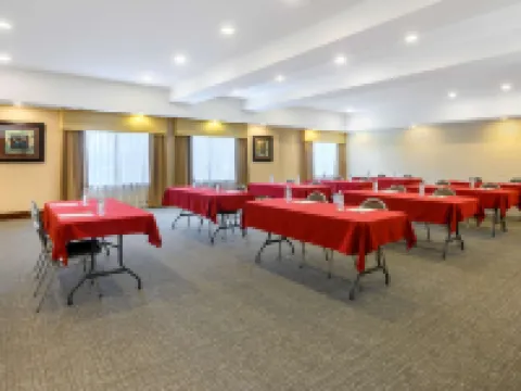 La Quinta Inn & Suites by Wyndham Longview North Hotels in Longview