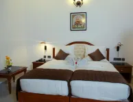 Villa de 1945 Hotels in Vadakara