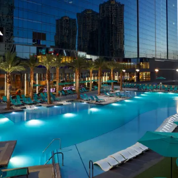 Hilton Grand Vacations Club Elara Center Strip Las Vegas Отели рядом с достопримечательностью «Лас Вегас Стрип»