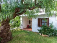 Blanca Mediterranea Hotels near Cala de les Sirenes