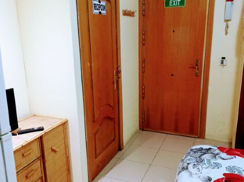 Room in BB - Private Room Luna Dorada Centrik Atocha Estadi Vallec