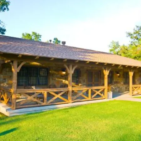 Postoak Lodge and Retreat