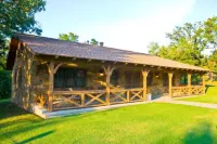Postoak Lodge and Retreat