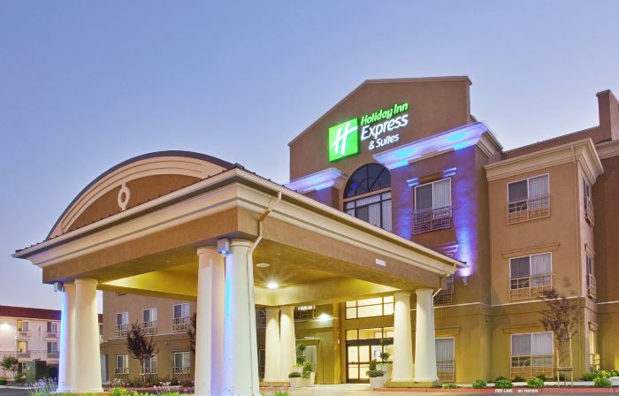 Holiday Inn Express & Suites SALINAS by IHG