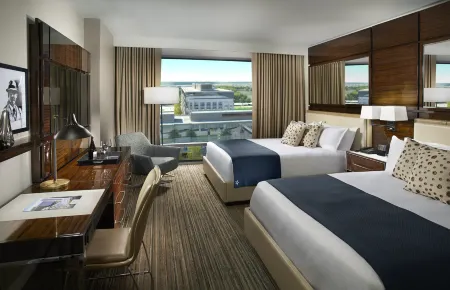 Omni Frisco-Dallas Hotel at the Star Отели рядом с достопримечательностью «Парк Вивиан Старк Мак-Каллум»