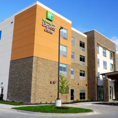 Holiday Inn Express & Suites OMAHA - MILLARD AREA by IHG Отели рядом с достопримечательностью «Парк аттракционов Fun-Plex»