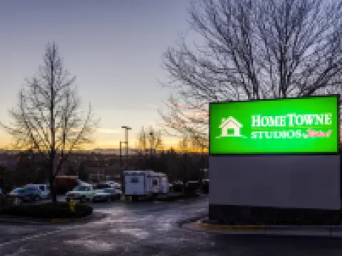 ホームタウン スタジオズ デンバー - ソーントン バイ レッド ルーフ ソーントンのホテル