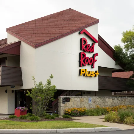 Red Roof PLUS+ Pittsburgh South - Airport