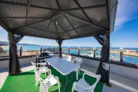 Donghae Goldenview Pension