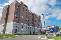 MainStay Suites Cincinnati University - Uptown Hotels in Cincinnati