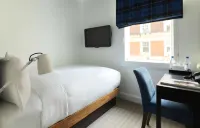 Radisson Blu Hotel, London Tottenham Court Road (formely Kenilworth) Hotels in London